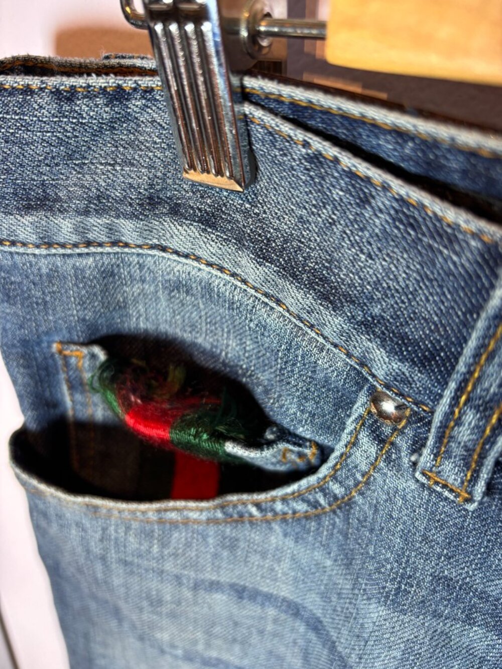 Gucci Blue Stretch Denim Boyfriend Fit Chic Designer Jeans Women’s Size 42 - Picture 3 of 11